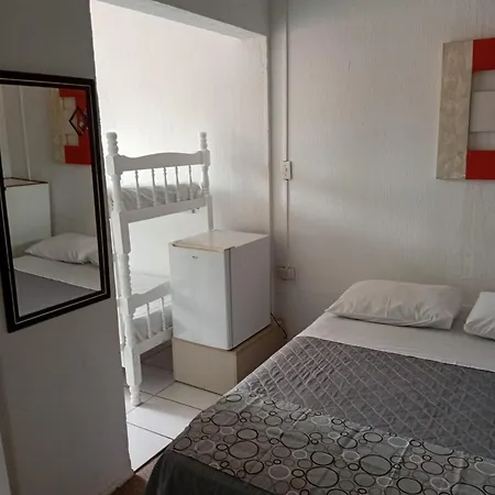 Pousada Gaivotas Do Guarau Peruíbe Room photo